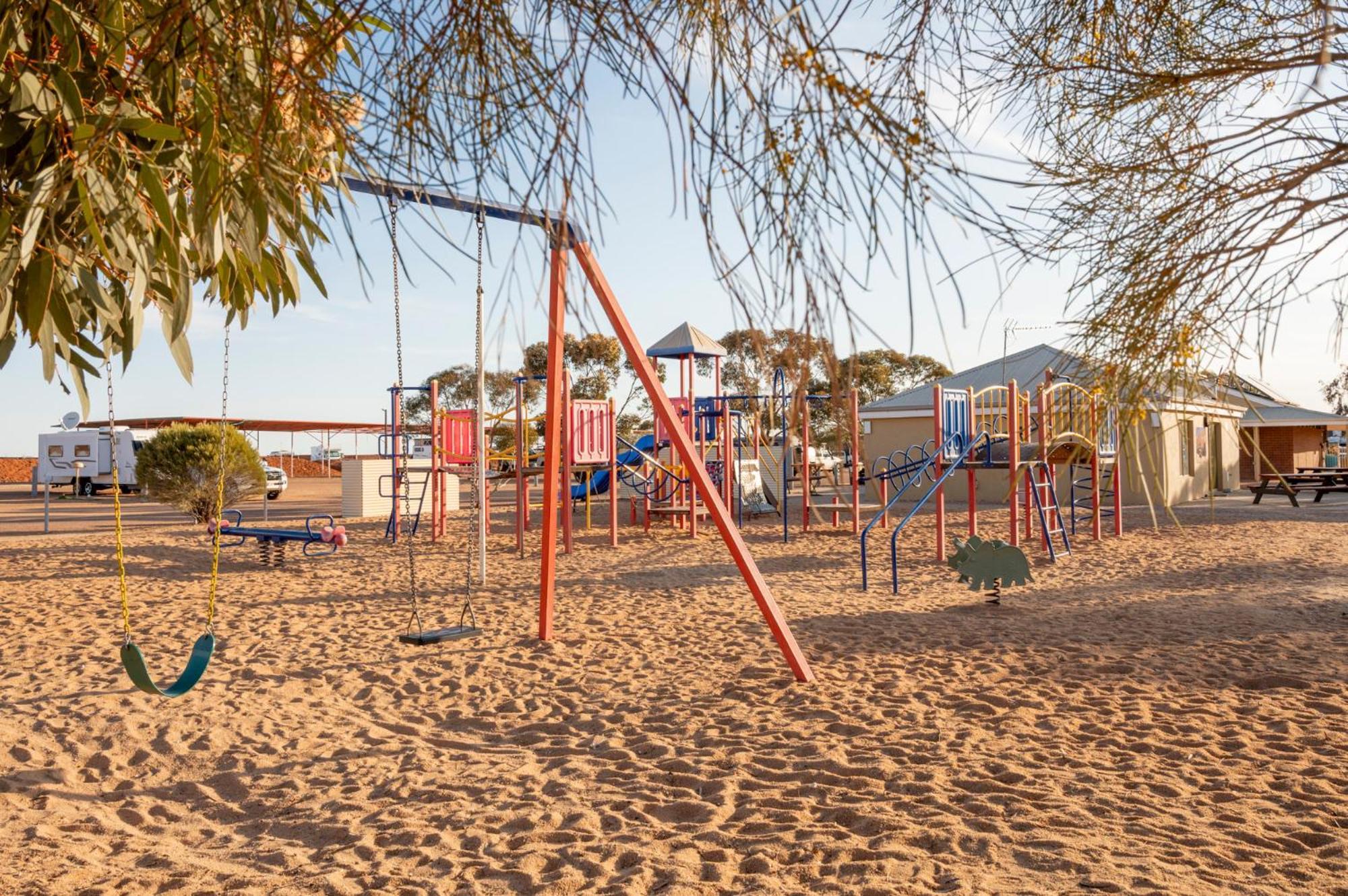 Big4 Stuart Range Outback Resort Кубър Педи Екстериор снимка
